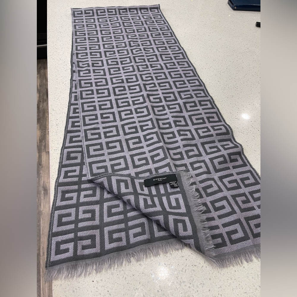 NWOT Givenchy Wool Scarf - Picture 2 of 5